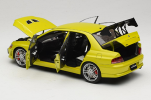 Mitsubishi Lancer Evo VII Mustard Yellow AUTOart 1:18 77166 メタル - 画像 7/8