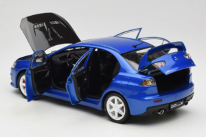 Mitsubishi Lancer Evolution X ブルー OEM 1:18 MLE01 メタル - 画像 5/8