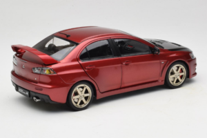 Mitsubishi Lancer Evolution X レッド OEM 1:18 MLE02 メタル - 画像 3/8