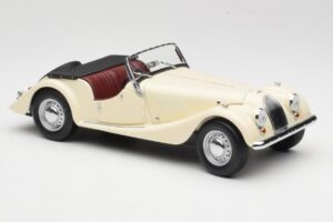Morgan 4/4 Series II ホワイト Kyosho 1:18 08111W メタル - 画像 6/8