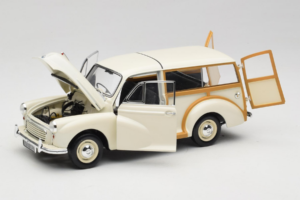 Morris Minor Traveller ホワイト Minichamps 1:18 150137010 メタル - 画像 2/9