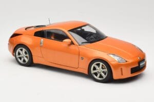 Nissan 350Z Z33 Sunset Orange AUTOart 1:18 77312 メタル - 画像 6/8