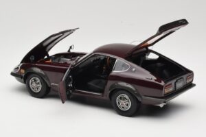 Nissan Fairlady 240Z-G S30 マルーン Kyosho 1:18 08212M メタル - 画像 5/8