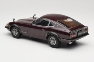 Nissan Fairlady 240Z-G S30 マルーン Kyosho 1:18 08212M メタル - 画像 7/8