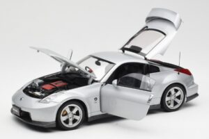 Nissan Fairlady Z Z34 NISMO Type 380RS シルバー AUTOart 1:18 77401 メタル - 画像 2/8