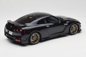 Nissan GT-R R35 Takumi Edition Midnight Purple GT Spirit 1:18 GT932 レジン - 画像 2/6