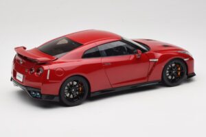Nissan GT-R R35 Track Edition NISMO Vibrant Red MotorHelix 1:18 M83511 メタル - 画像 3/8