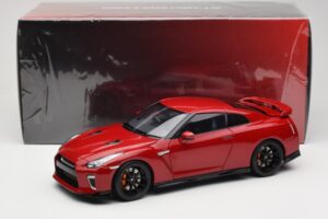 Nissan GT-R R35 Track Edition NISMO Vibrant Red MotorHelix 1:18 M83511 メタル - 画像 8/8