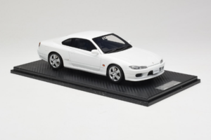 Nissan Silvia S15 Spec-S ホワイト Cracked Plexi One Model 1:18 REMC034 メタル - 画像 4/7