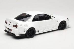 Nissan Skyline GT-R BNR34 by KRC Pearl White Otto 1:18 OT1135 レジン - 画像 2/6