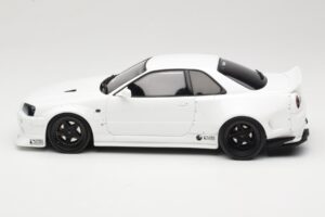 Nissan Skyline GT-R BNR34 by KRC Pearl White Otto 1:18 OT1135 レジン - 画像 3/6
