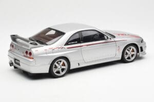 Nissan Skyline GT-R R33 R-Tune シルバー AUTOart 1:18 77326 メタル - 画像 3/8