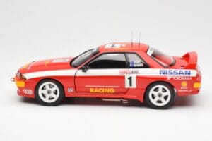 Nissan Skyline GT-R R32 #1 J. Richards / M. Skaife Bathurst 1000 Winner 1992 AUTOart 1:18 89279 メタル - 画像 4/8
