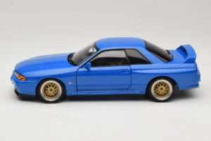 Nissan Skyline GT-R R32 V-Spec II Tuned ブルー AUTOart 1:18 77415 メタル - 画像 4/8