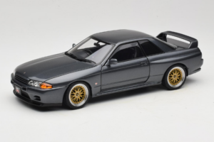 Nissan Skyline GT-R R32 V-Spec II Tuned Gun Grey Metallic AUTOart 1:18 77417 メタル