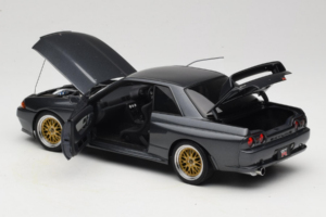 Nissan Skyline GT-R R32 V-Spec II Tuned Gun Grey Metallic AUTOart 1:18 77417 メタル - 画像 5/8