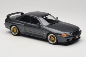 Nissan Skyline GT-R R32 V-Spec II Tuned Gun Grey Metallic AUTOart 1:18 77417 メタル - 画像 6/8