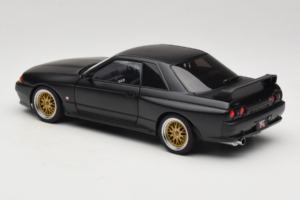Nissan Skyline GT-R R32 V-Spec II Tuned Version Matt Black AUTOart 1:18 77418 メタル - 画像 7/8