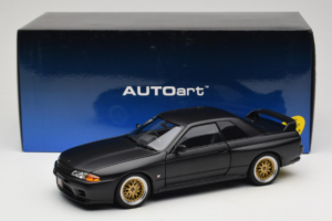 Nissan Skyline GT-R R32 V-Spec II Tuned Version Matt Black AUTOart 1:18 77418 メタル - 画像 8/8