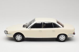 NSU Ro80 ホワイト Minichamps 1:18 151015406 メタル - 画像 3/6