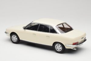 NSU Ro80 ホワイト Minichamps 1:18 151015406 メタル - 画像 5/6