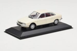 NSU Ro80 ホワイト Minichamps 1:43 NUS001 メタル - 画像 2/3
