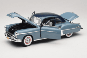 Oldsmobile 88 ブルー Grease Auto World 1:18 AWSS103/06 メタル - 画像 2/8