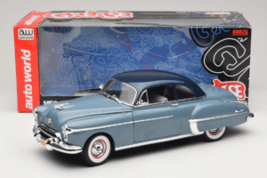 Oldsmobile 88 ブルー Grease Auto World 1:18 AWSS103/06 メタル - 画像 8/8