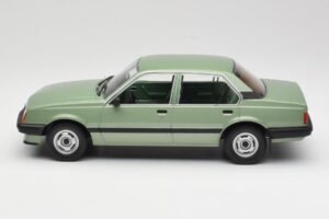 Opel Ascona C Metallic Light Green MCG 1:18 MCG18458 メタル - 画像 3/6