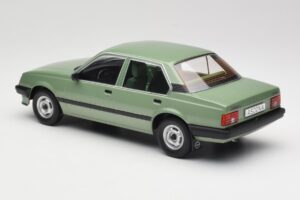 Opel Ascona C Metallic Light Green MCG 1:18 MCG18458 メタル - 画像 5/6