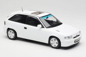 Opel Astra F GSi Blanc Casablanca Norev 1:18 183673 メタル - 画像 4/6