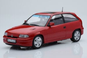 Opel Astra F GSi レッド Norev 1:18 183672 メタル