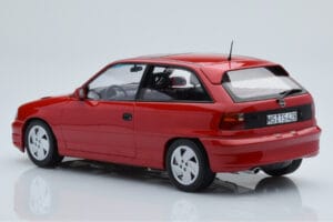 Opel Astra F GSi レッド Norev 1:18 183672 メタル - 画像 5/6