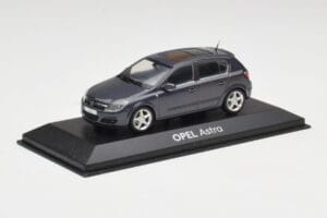 Opel Astra H グレー Minichamps 1:43 B24910027A メタル - 画像 2/4