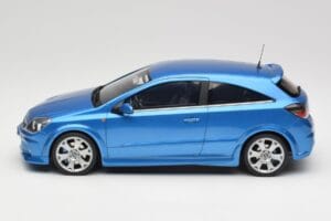 Opel Astra H OPC Arden Blue Otto 1:18 OT473 レジン - 画像 3/6