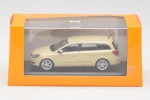 Opel Astra H エステート イエロー Minichamps 1:43 1799098 メタル - 画像 4/4