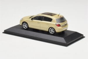 Opel Astra H イエロー メタリック Minichamps 1:43 403043003 メタル - 画像 3/4
