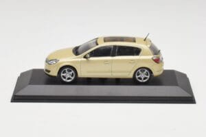 Opel Astra H イエロー メタリック Minichamps 1:43 403043003 メタル