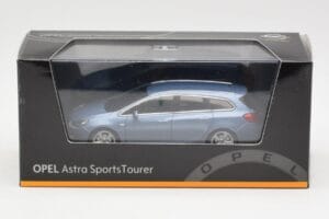 Opel Astra J Sports Tourer Blue Metallic Minichamps 1:43 400049012 メタル - 画像 4/4