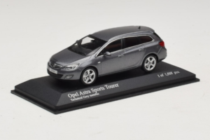 Opel Astra J Sports Tourer Minichamps 1:43 400049014 メタル - 画像 2/4
