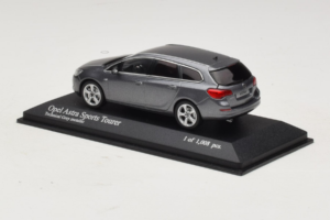 Opel Astra J Sports Tourer Minichamps 1:43 400049014 メタル - 画像 3/4