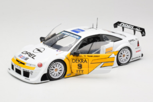 Opel Calibra V6 #9 M. Reuter DTM 1995 UT Models 1:18 180954209 メタル - 画像 2/8