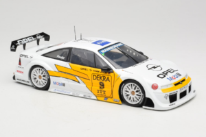 Opel Calibra V6 #9 M. Reuter DTM 1995 UT Models 1:18 180954209 メタル - 画像 6/8