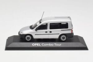 Opel Combo C シルバー Minichamps 1:43 COMBO001 メタル