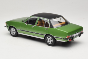 Opel Commodore B グリーン MCG 1:18 MCG18565 メタル - 画像 5/6