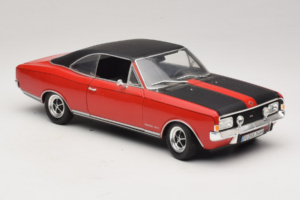 Opel Commodore GS/E レッド Revell 1:18 08826 メタル - 画像 6/8