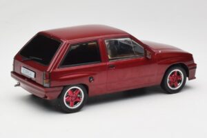 Opel Corsa A Custom レッド MCG 1:18 MCG18433 メタル - 画像 2/6