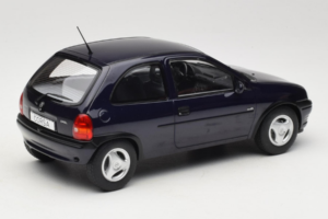 Opel Corsa B Dark Blue Metallic MCG 1:18 MCG18905 メタル - 画像 2/6