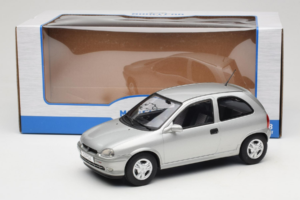 Opel Corsa B Grey Metallic MCG 1:18 MCG18515 メタル - 画像 6/6
