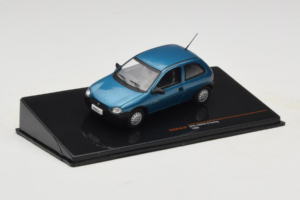 Opel Corsa B Swing ブルー IXO 1:43 CLC581N メタル - 画像 2/4